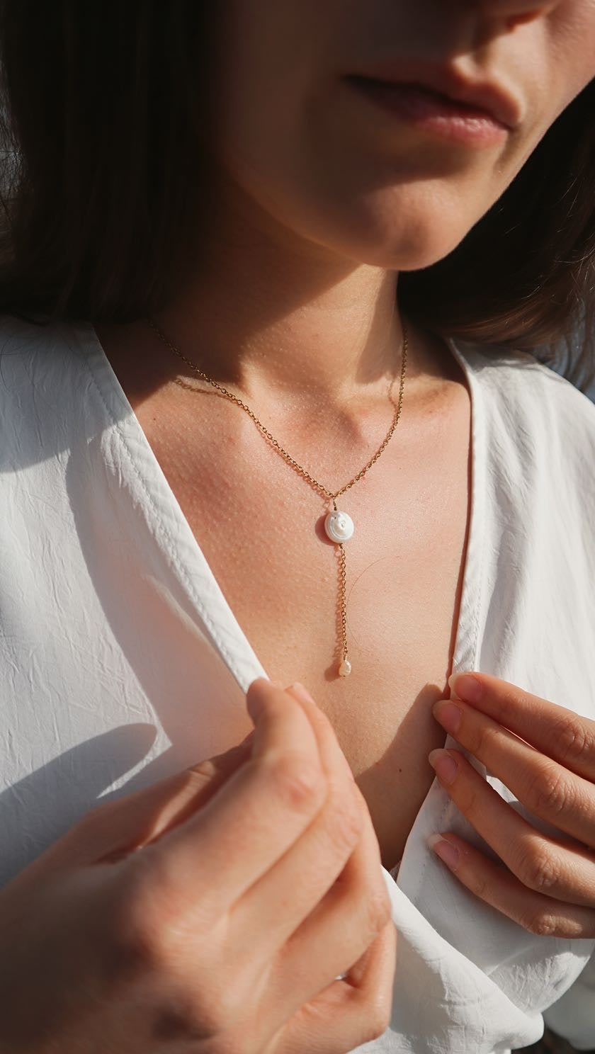 Collier Lahora